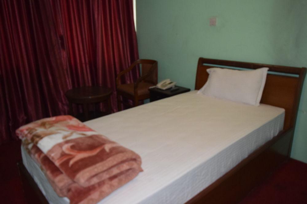Hotel Nandini Kathmandu Buitenkant foto