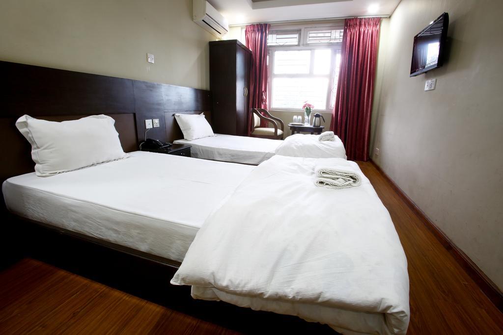 Hotel Nandini Kathmandu Buitenkant foto