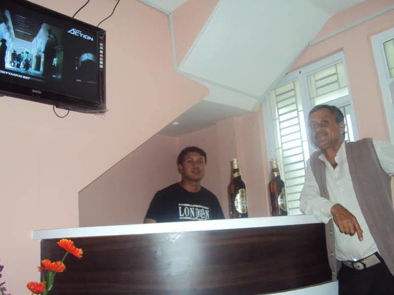 Hotel Nandini Kathmandu Buitenkant foto