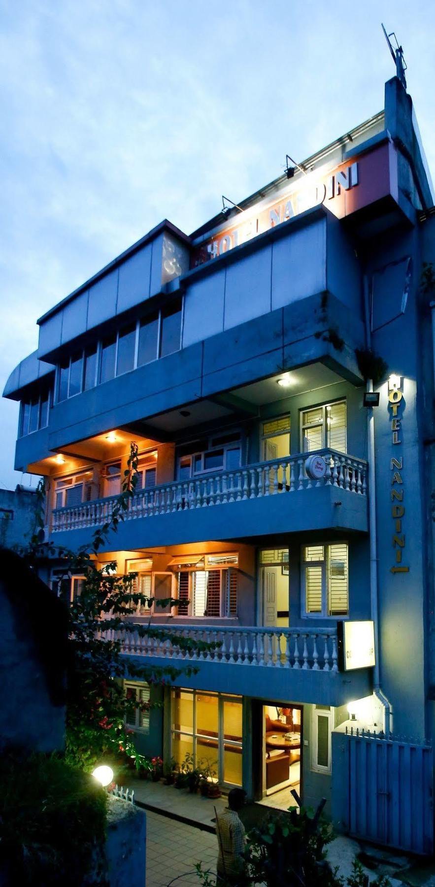 Hotel Nandini Kathmandu Buitenkant foto