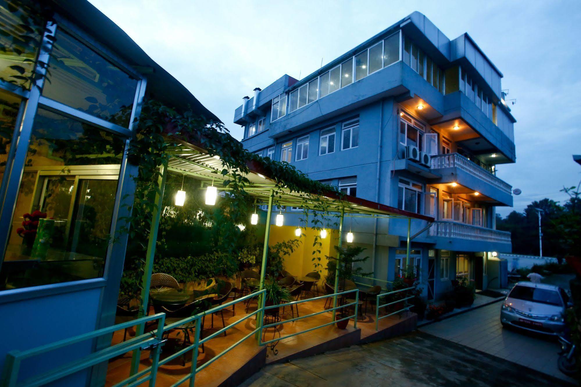 Hotel Nandini Kathmandu Buitenkant foto